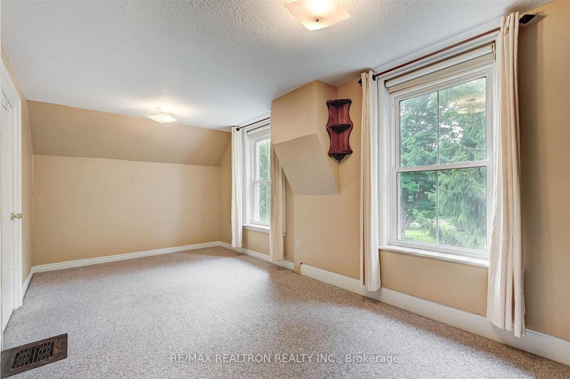 20393 Leslie St  East Gwillimbury, L0G 1V0 | Image 26