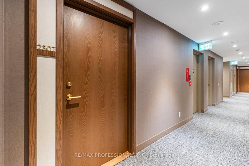 Room2