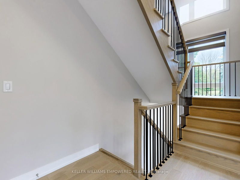 3 Ingersoll Lane  Richmond Hill, L4E 1G9 | Image 15