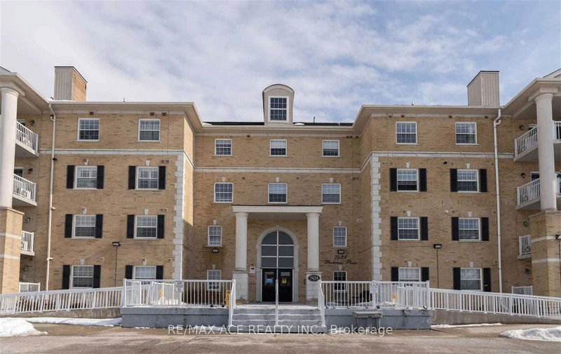 home for lease on 114-7428 Markham Road
