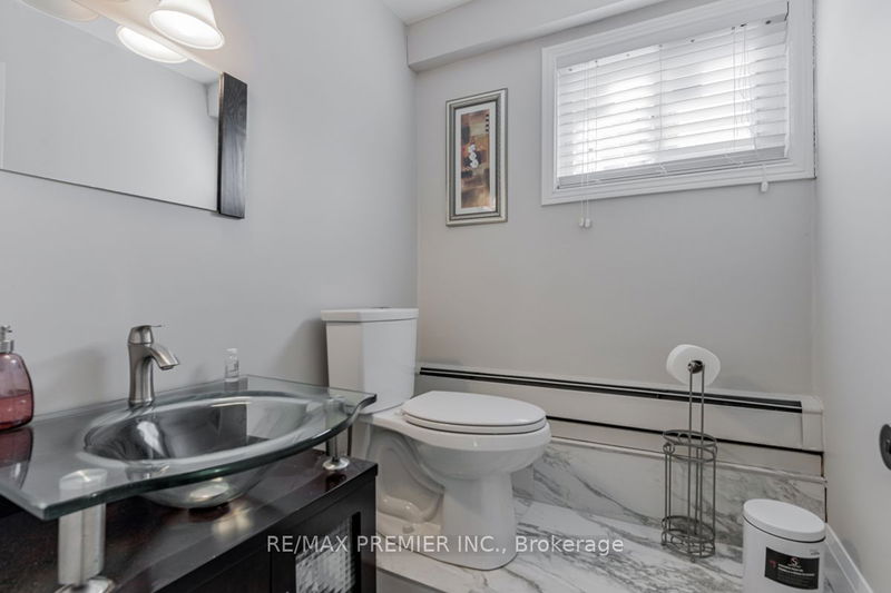 359 Limerick St  Innisfil, L0L 1K0 | Image 14