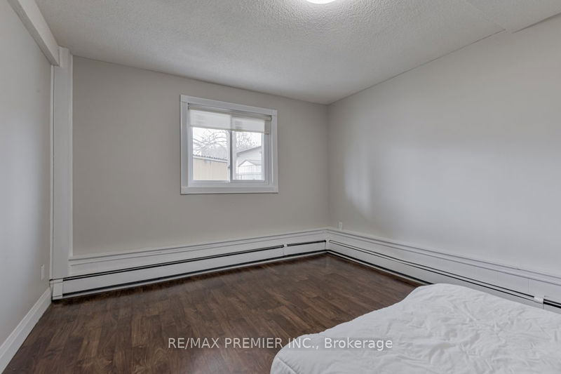 359 Limerick St  Innisfil, L0L 1K0 | Image 15