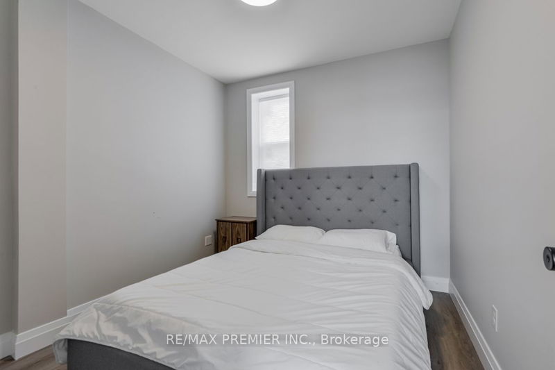 359 Limerick St  Innisfil, L0L 1K0 | Image 20