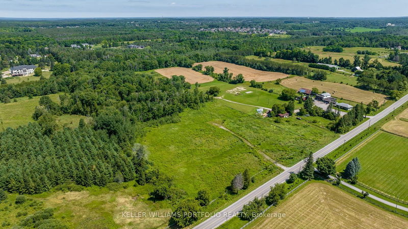 4746 Vandorf Rd  Whitchurch-Stouffville, L4A 7X5 | Image 7