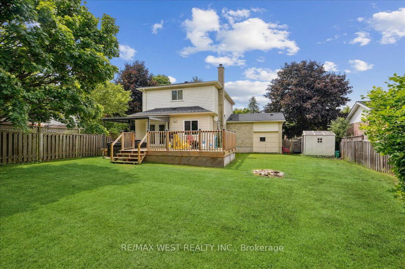 23 Metcalf Cres  New Tecumseth, L0G 1W0 | Image 14