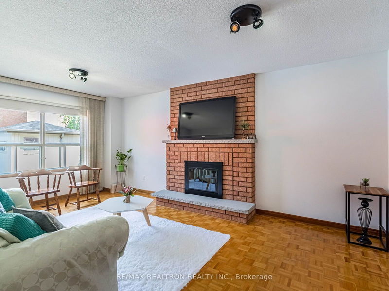 66 Nimbus Pl  Vaughan, L4L 4Z4 | Image 11