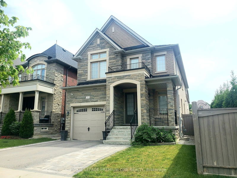 home for lease on 11 Rivoli Drive