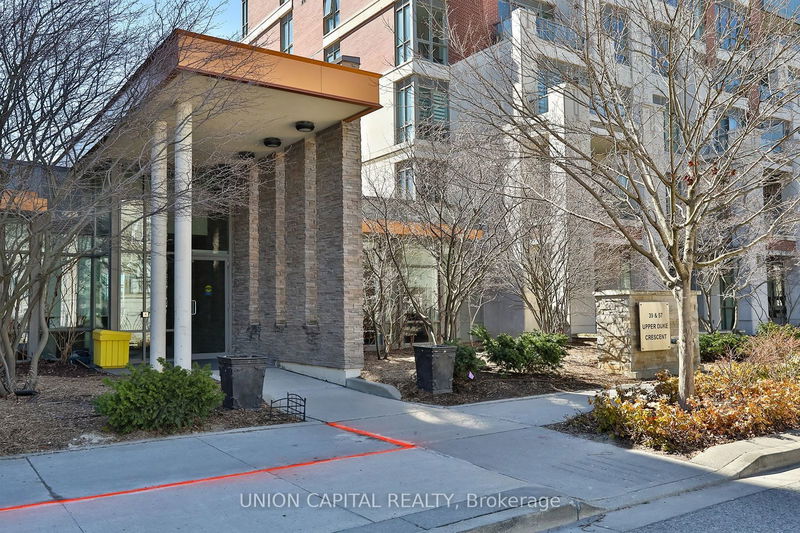 home for sale on 404-39 Upper Duke Crescent