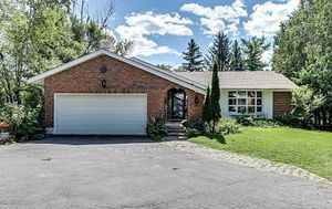 Bsmt - 21 Ovida Boulevard