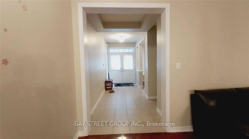 home for lease on 111 Geddington Crescent