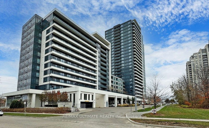 home for lease on 2212-7890 Bathurst Street W
