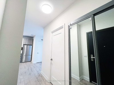 Unit 2209 — 18 Water Walk Drive — photo 3