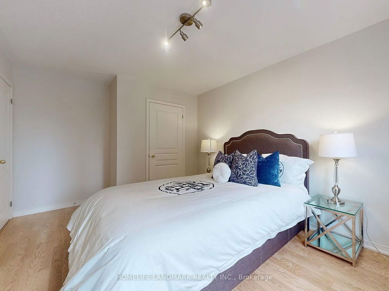 33 King William Cres  Richmond Hill, L4B 4S7 | Image 20