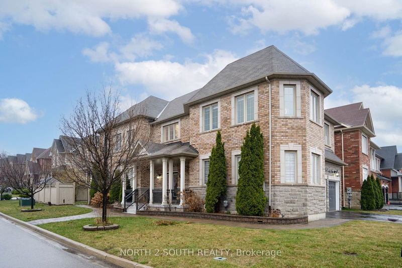 162 Via Borghese St  Vaughan, L4H 0Y7 | Image 1