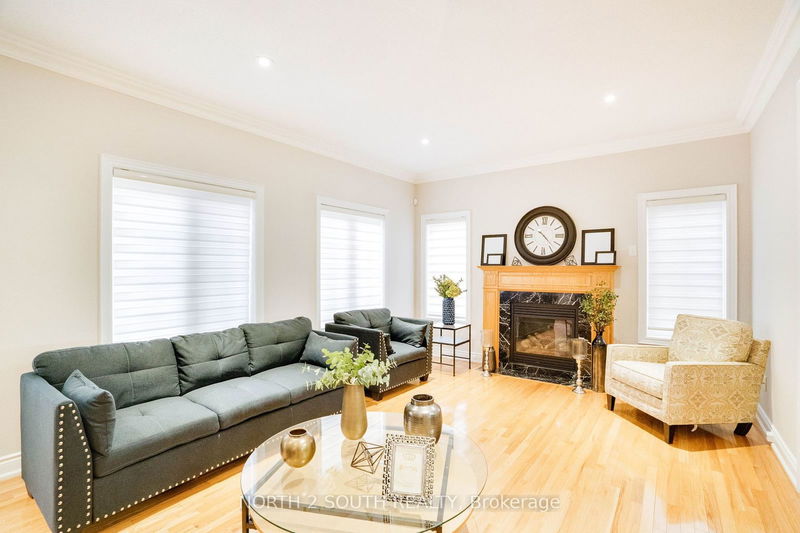 162 Via Borghese St  Vaughan, L4H 0Y7 | Image 12