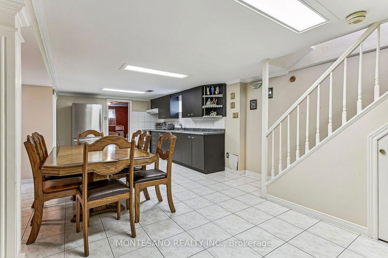 55 Rockport Cres  Richmond Hill, L4C 2L7 | Image 14