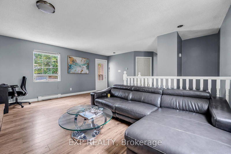 81 Mill St  Richmond Hill, L4C 4A6 | Image 16