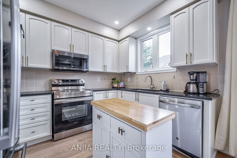 20 James Joyce Dr  Markham, L6C 0L7 | Image 13