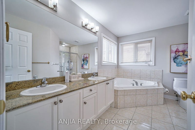 20 James Joyce Dr  Markham, L6C 0L7 | Image 23