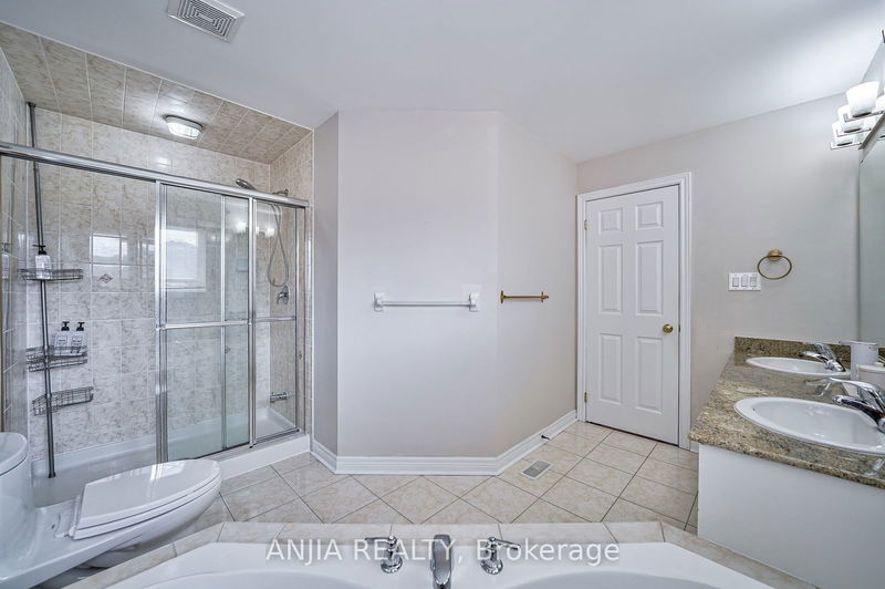 20 James Joyce Dr  Markham, L6C 0L7 | Image 25