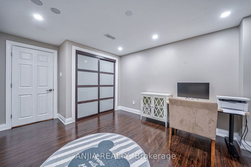 20 James Joyce Dr  Markham, L6C 0L7 | Image 33