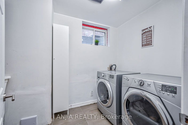 20 James Joyce Dr  Markham, L6C 0L7 | Image 36