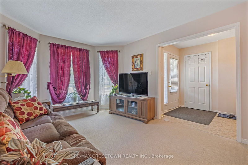 23 Stonemount Cres  Essa, L0M 1B4 | Image 5