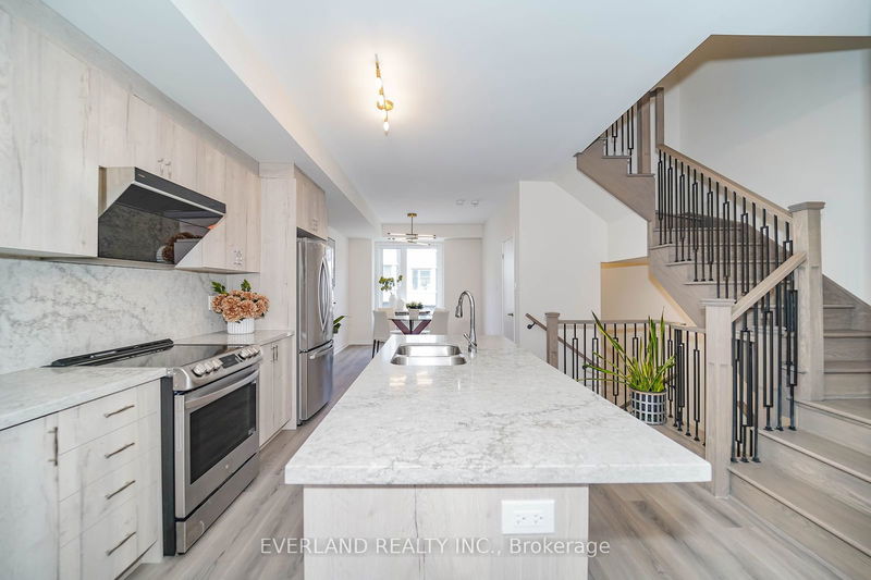 33 Origin Way  Vaughan, L6A 4C2 | Image 10