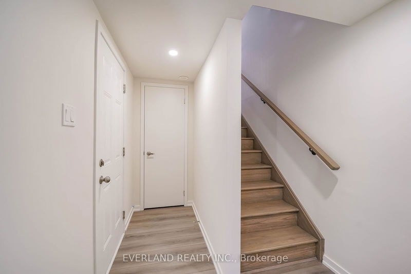 33 Origin Way  Vaughan, L6A 4C2 | Image 32