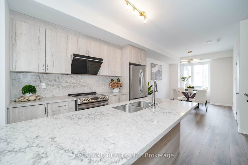 33 Origin Way  Vaughan, L6A 4C2 | Image 8