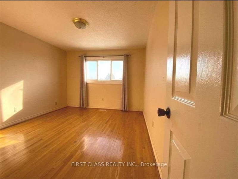 11 Coleraine Ave, Markham, L3S 2L9 | Image 2