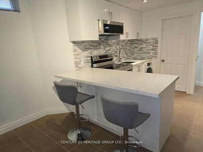 48 McClenny Dr, Aurora - Aurora Heights image-0-2