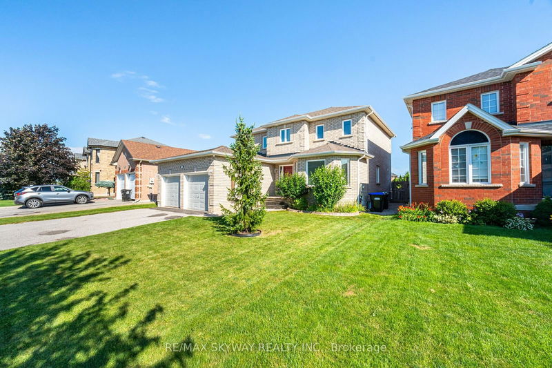 57 Aishford Rd  Bradford West Gwillimbury, L3Z 3H9 | Image 2