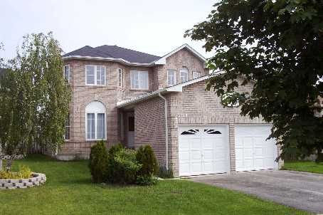 1128 Corrie St, Innisfil, L9S1W9 | Image 2
