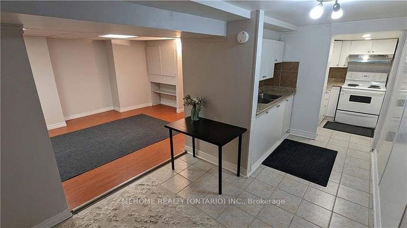 home for lease on Lower-269 Glen Shields Avenue