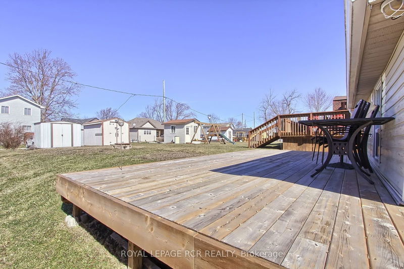 1066 Wood St  Innisfil, L0L 1K0 | Image 23