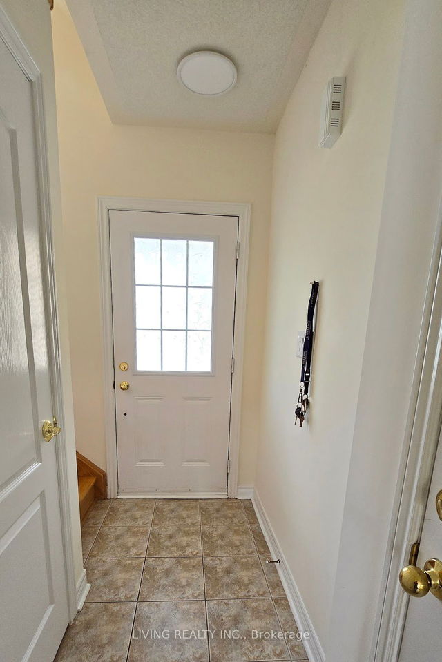 99 - 15 Old Colony Road