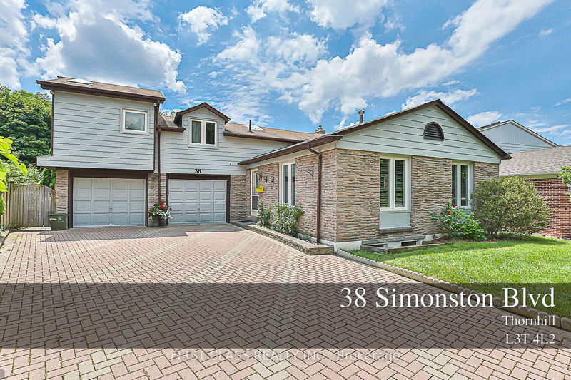 home for sale on 38 Simonston Boulevard