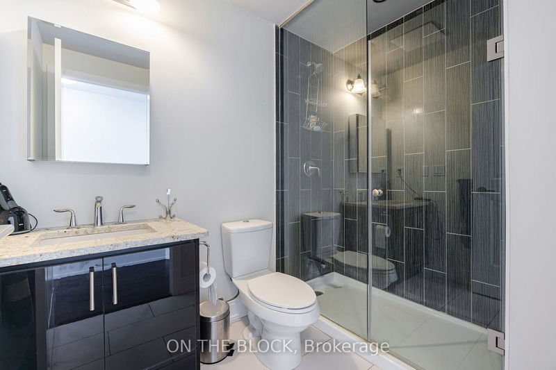  910A - 9088 Yonge St  Richmond Hill, L4C 0Z1 | Image 18