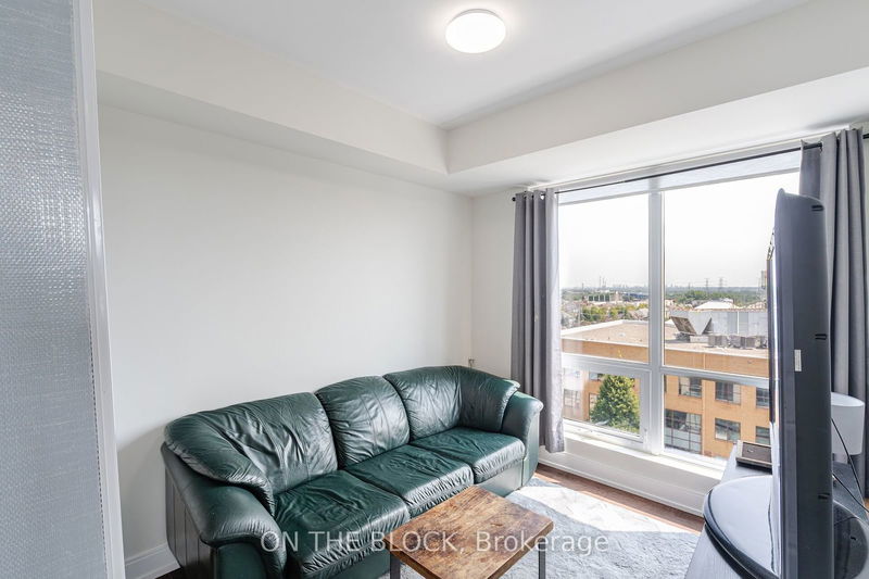  910A - 9088 Yonge St  Richmond Hill, L4C 0Z1 | Image 19