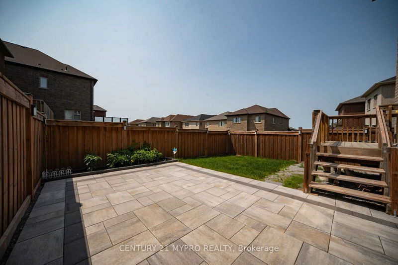 246 Sharon Creek Dr  East Gwillimbury, L9N 0P5 | Image 36