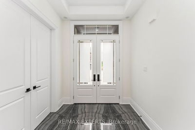 19 Seraville St, Vaughan - Vellore Village image-0-2