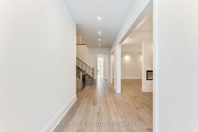19 Seraville St, Vaughan - Vellore Village image-0-3