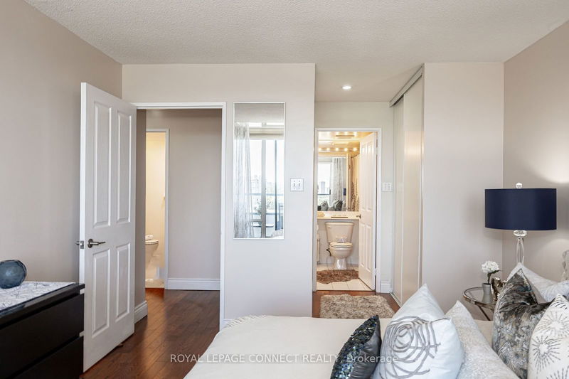  PH214 - 120 Promenade Circ  Vaughan, L4J 7W9 | Image 22