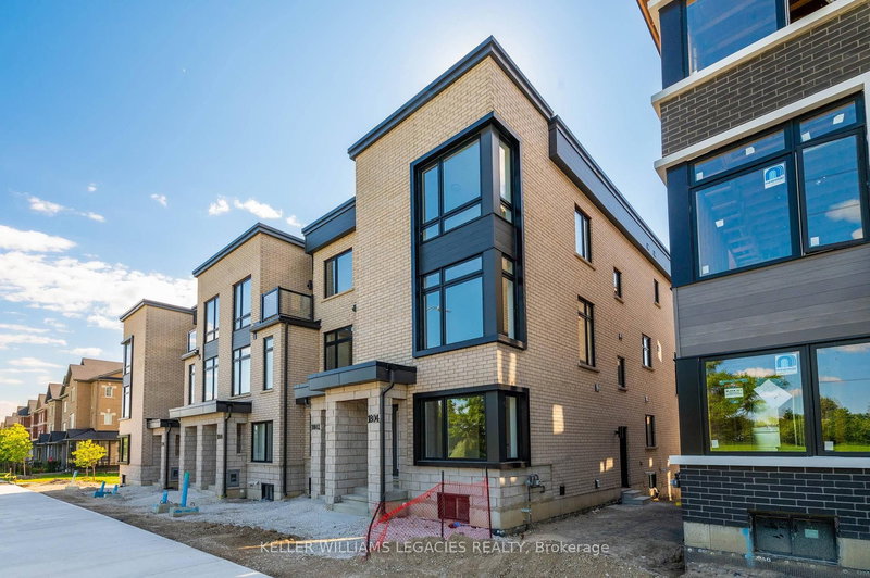 1804 Donald cousens Pkwy, Markham, L6B 0V5 | Image 2