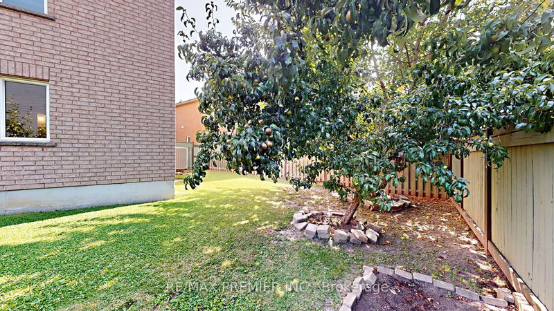 62 Sedgeway Hts  Vaughan, L4H 3A9 | Image 22