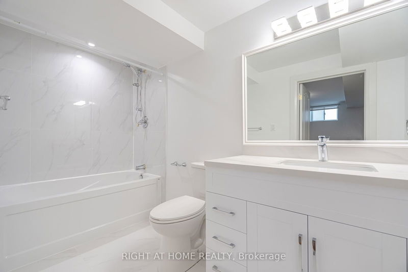 125 Woodward Ave  Markham, L3T 1G1 | Image 39