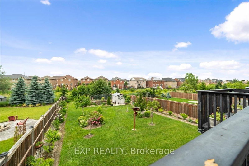 1376 Butler St, Innisfil, L9S 0H2 | Image 3