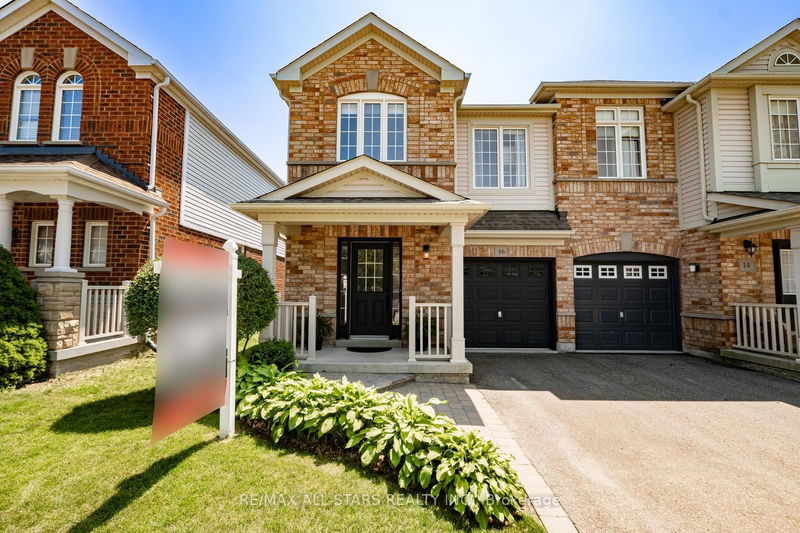 home for sale on 16 Richard Coulson Crescent