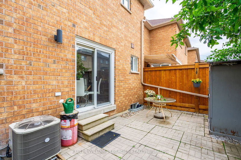 294 Hawkview Blvd  Vaughan, L4H 2G7 | Image 35